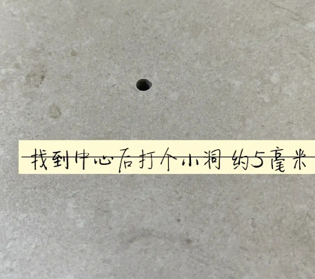 沭阳瓷砖空鼓维修公司专业解答在瓷砖铺贴过程中，如果砂料搅拌不均匀，将会带来以下问题